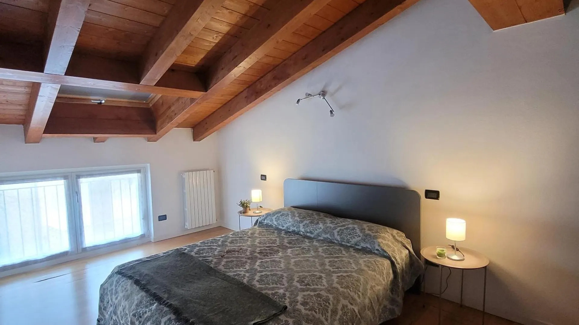 Carlotta Mountain Lake Iseo Hospitality Bossico 0*,